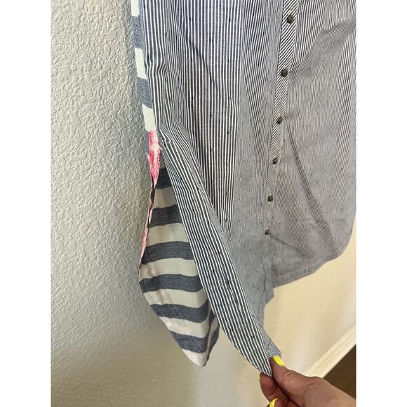 Vincente Tunic Top White Blue Sleeveless Floral Collar Hi Lo Hem Size Medium - Picture 9 of 16